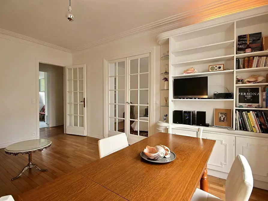 Immagine 1 di Appartamento in affitto  in Boulevard Richard-Lenoir a Paris