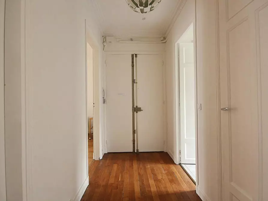 Immagine 4 di Appartamento in affitto  in Boulevard Richard-Lenoir a Paris