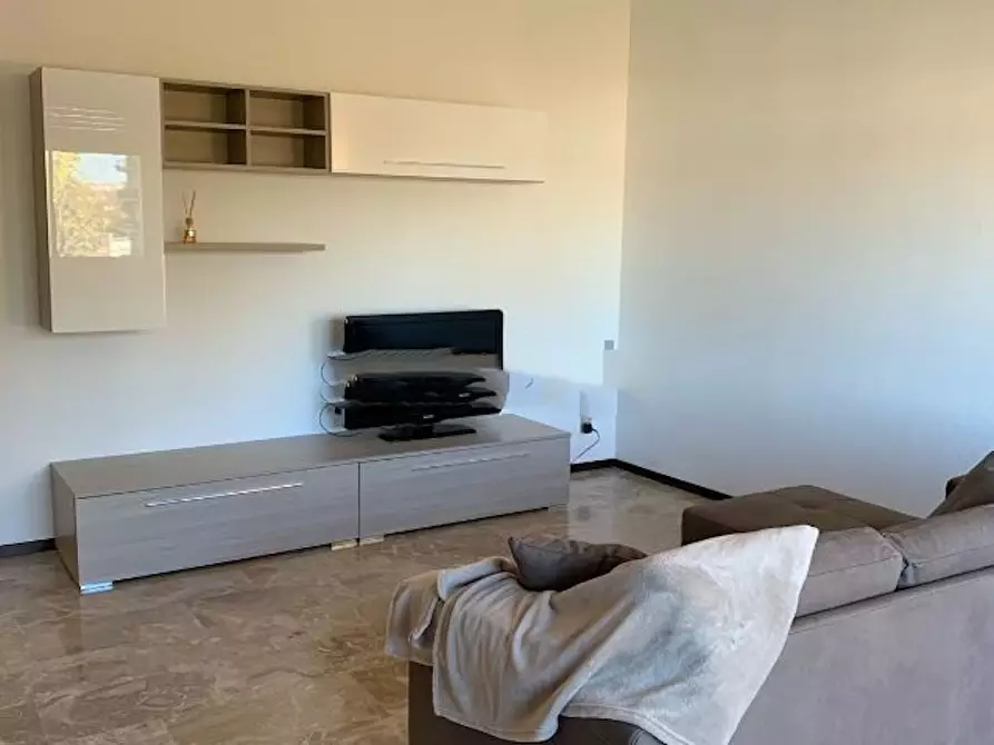 Immagine 4 di Camera in affitto  in Via del Progresso a Milano