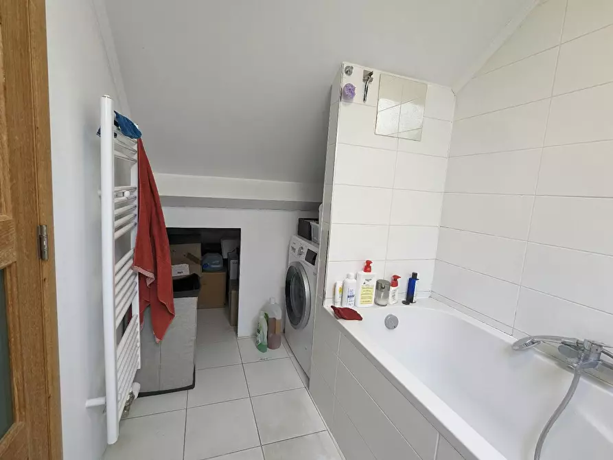 Immagine 6 di Appartamento in affitto  in Rue du Trône a Ixelles