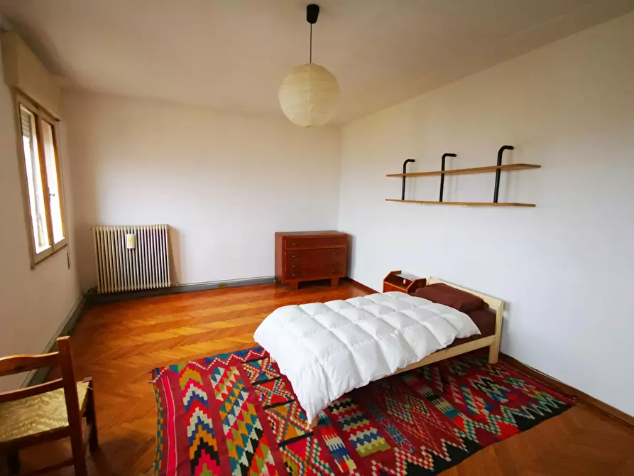 Immagine 1 di Camera condivisa in affitto  in Via Makallè a Padova