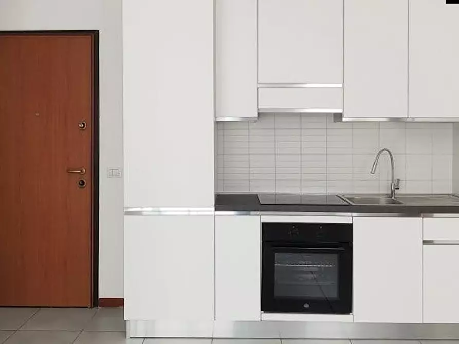 Immagine 8 di Appartamento in affitto  in Via Pantelleria a Milano