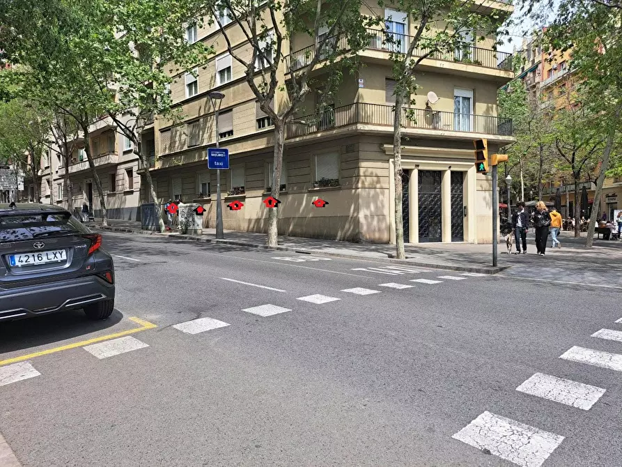 Immagine 8 di Camera condivisa in affitto  in Avinguda de Gaudí a Barcelona
