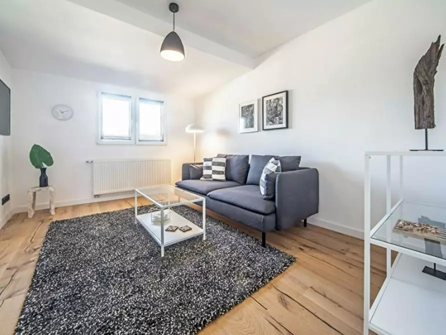 Immagine 3 di Casa indipendente in affitto  in Sonnenstraße a Düsseldorf