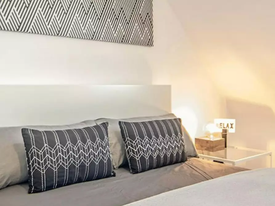 Immagine 5 di Casa indipendente in affitto  in Sonnenstraße a Düsseldorf