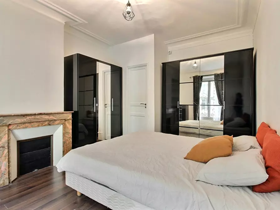 Immagine 2 di Appartamento in affitto  in Rue Dutot a Paris
