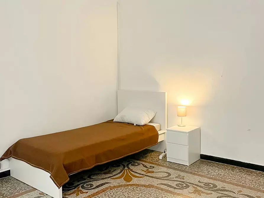 Immagine 8 di Camera in affitto  in Via Caffaro a Genova