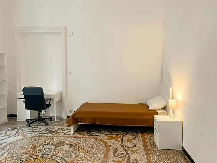 Immagine 9 di Camera in affitto  in Via Caffaro a Genova