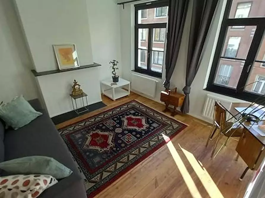 Immagine 2 di Appartamento in affitto  in Rue Haute a Bruxelles