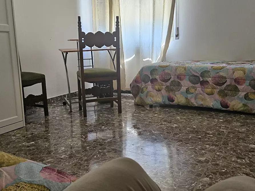 Immagine 4 di Camera in affitto  in Via Luca della Robbia a Bologna