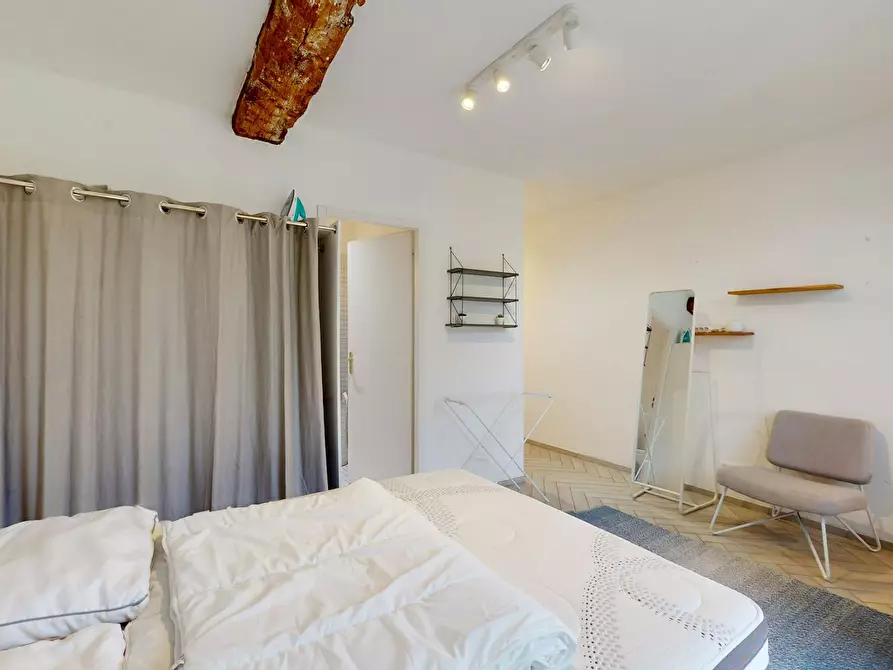 Immagine 3 di Camera in affitto  in Rue Royale a Fontainebleau