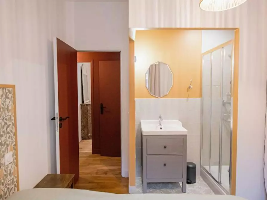 Immagine 2 di Camera in affitto  in Passage du Monténégro a Paris