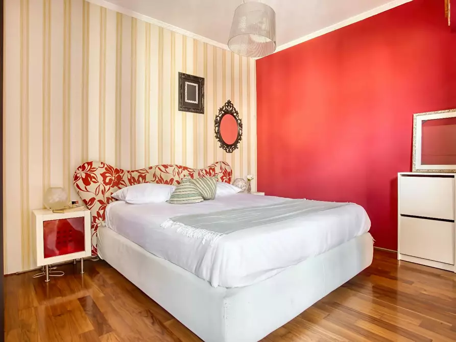 Immagine 9 di Appartamento in affitto  in Via Fratelli Rosselli a Milano