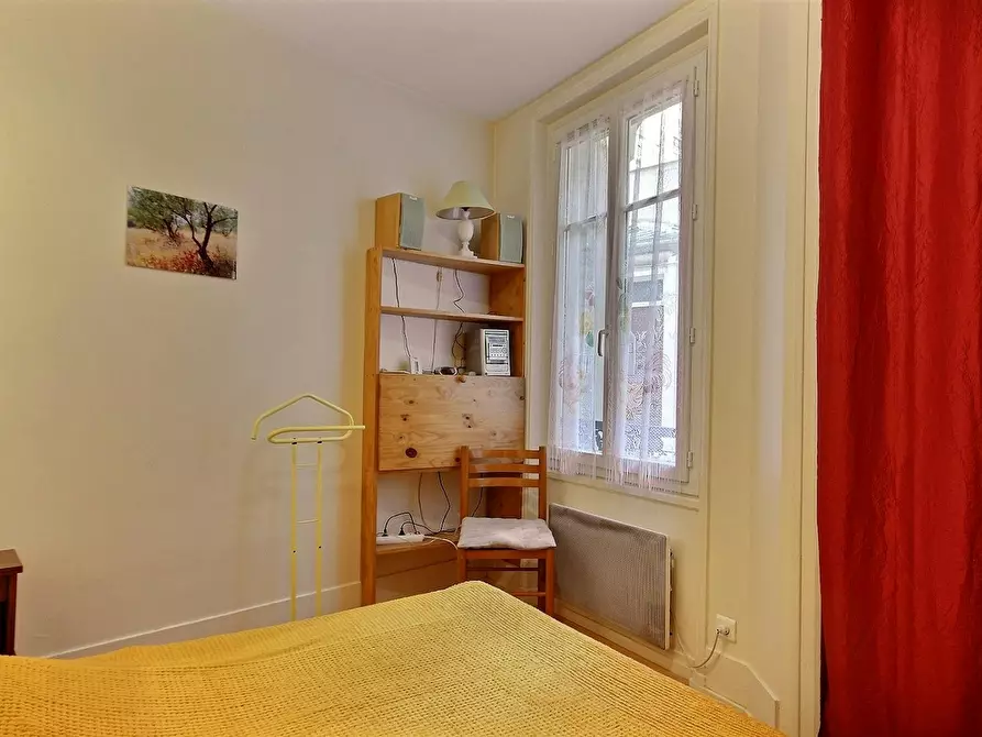 Immagine 10 di Appartamento in affitto  in Rue de Vouillé a Paris