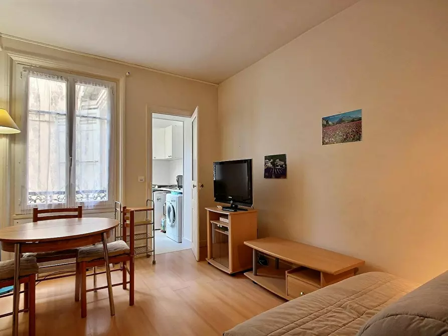 Immagine 6 di Appartamento in affitto  in Rue de Vouillé a Paris