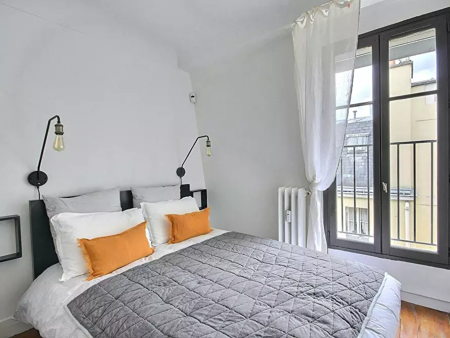 Immagine 2 di Appartamento in affitto  in Rue Gaston Couté a Paris 18