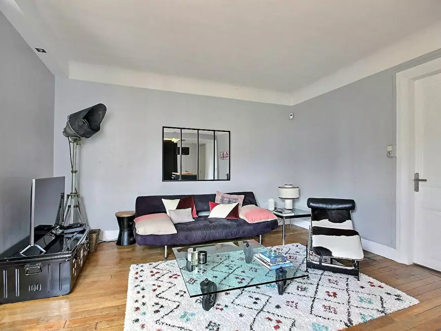 Immagine 5 di Appartamento in affitto  in Rue Gaston Couté a Paris 18