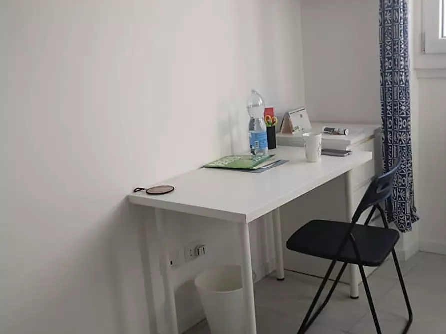 Immagine 2 di Camera in affitto  in Via Carlo Marx a Milano