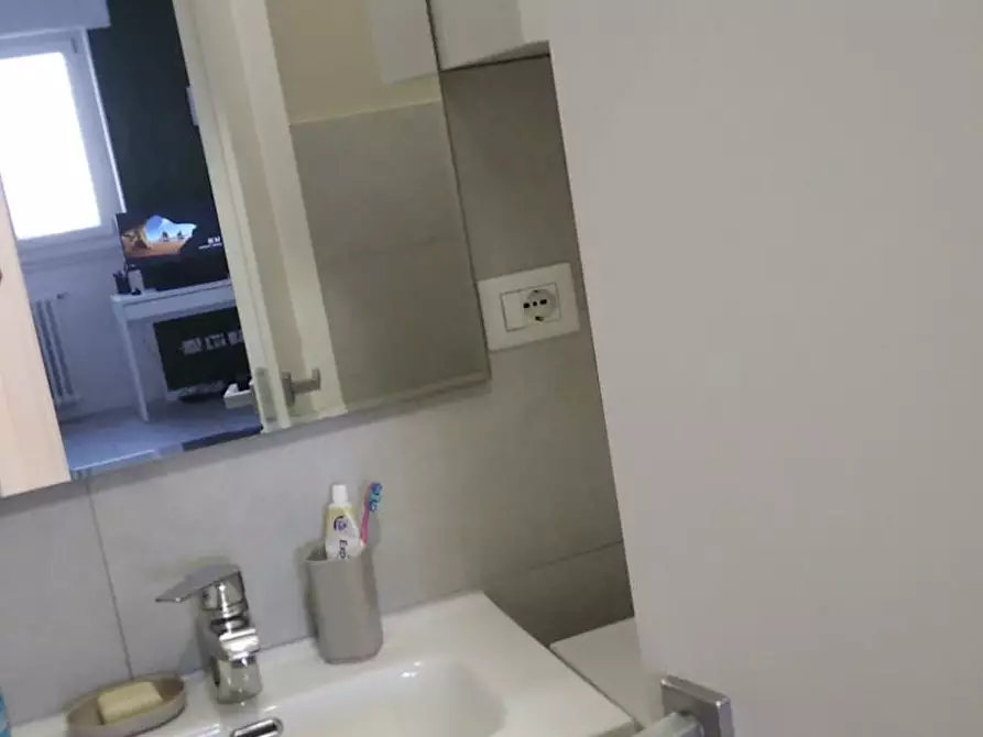 Immagine 4 di Camera in affitto  in Via Carlo Marx a Milano