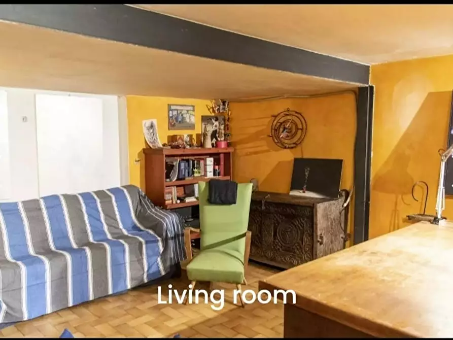 Immagine 9 di Camera in affitto  in Via Benaco a Roma