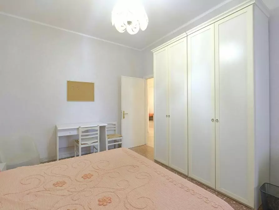 Immagine 3 di Camera in affitto  in Viale Guglielmo Marconi a Roma