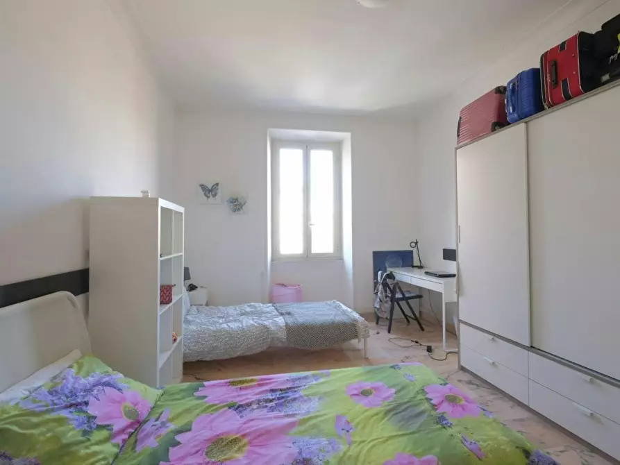 Immagine 1 di Camera condivisa in affitto  in Via Camilla a Roma