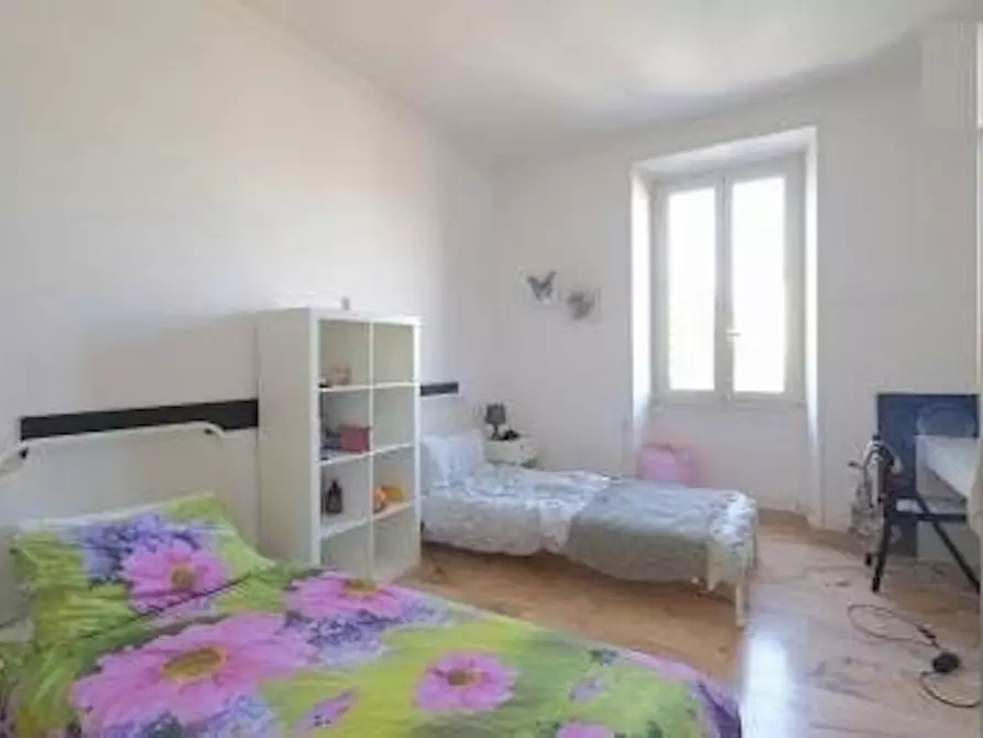 Immagine 2 di Camera condivisa in affitto  in Via Camilla a Roma