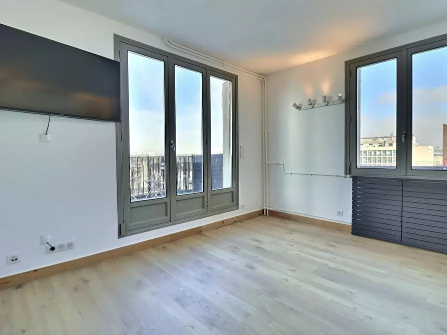 Immagine 4 di Appartamento in affitto  in Rue de Vaugirard a Paris