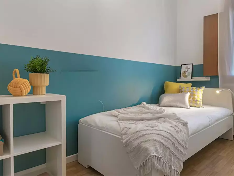 Immagine 2 di Camera in affitto  in Via Pilade Bronzetti a Padova