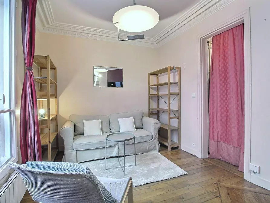 Immagine 3 di Appartamento in affitto  in Rue Baron a Paris 17