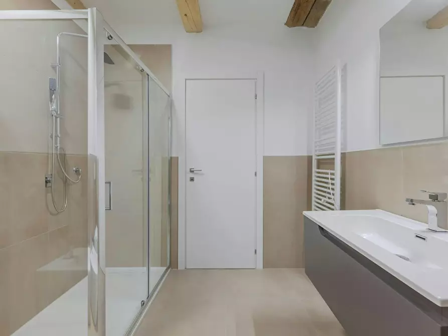 Immagine 8 di Camera in affitto  in Via Fondobanchetto a Ferrara