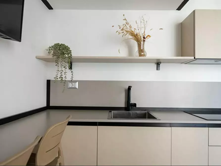 Immagine 5 di Appartamento in affitto  in Viale Bligny a Milano