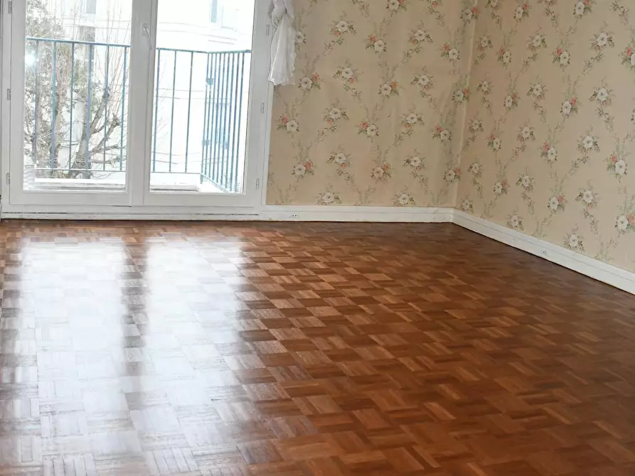 Immagine 5 di Appartamento in affitto  in Boulevard de la Reine a Versailles