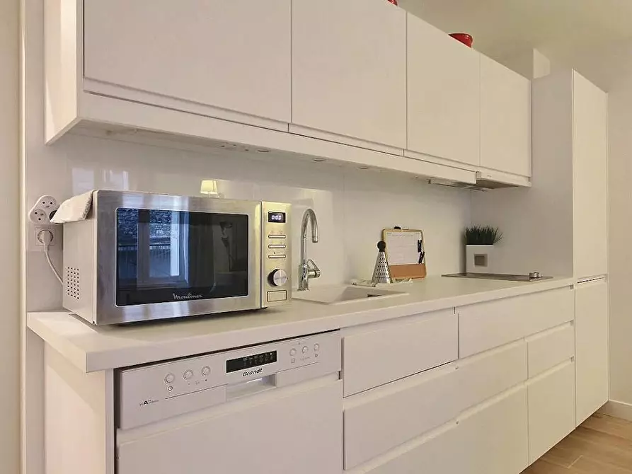 Immagine 6 di Appartamento in affitto  in Rue du Vertbois a Paris 03