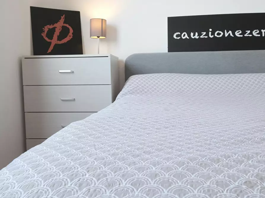 Immagine 5 di Camera in affitto  in Via Savoia a Sassari