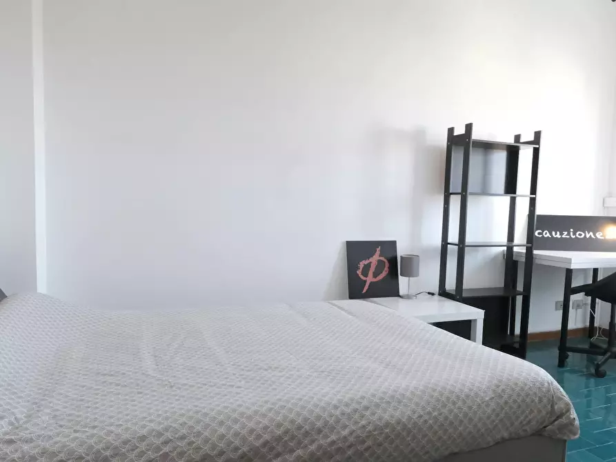 Immagine 7 di Camera in affitto  in Via Savoia a Sassari