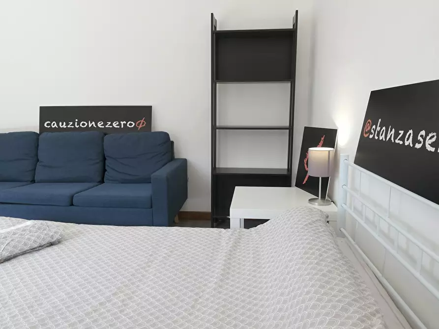 Immagine 5 di Camera in affitto  in Via Savoia a Sassari