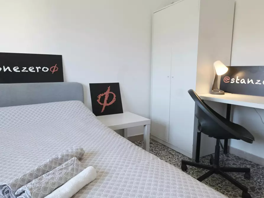 Immagine 4 di Camera in affitto  in Via Savoia a Sassari