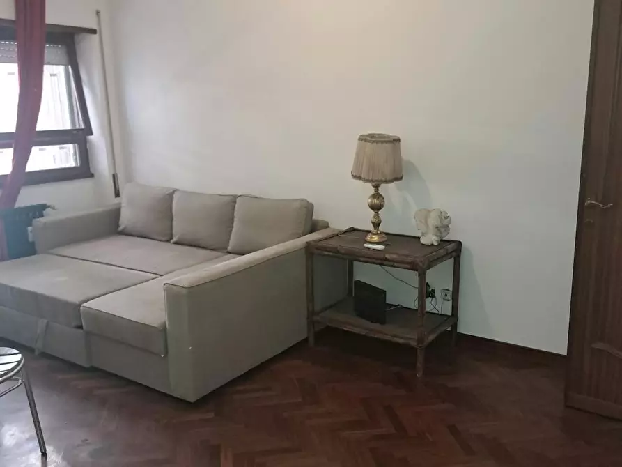 Immagine 1 di Appartamento in affitto  in Via Luigi Mancinelli a Roma