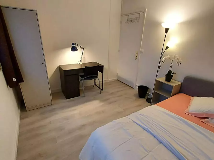 Immagine 2 di Camera in affitto  in Rue Clément V a Orléans