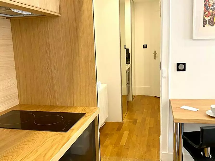 Immagine 7 di Appartamento in affitto  in Rue des Petites Écuries a Paris