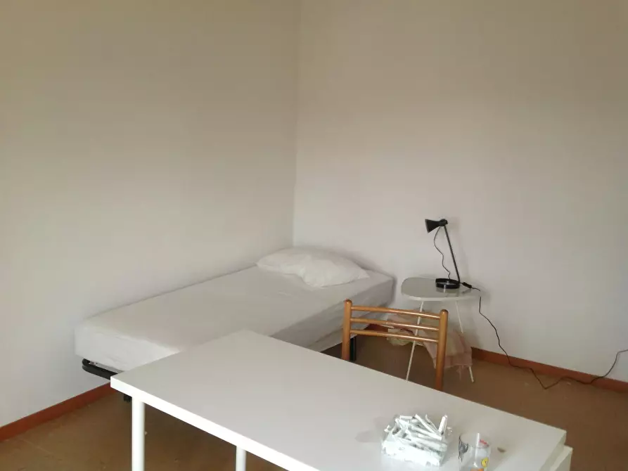 Immagine 2 di Camera in affitto  in Viale dell'Annunziata a Terni