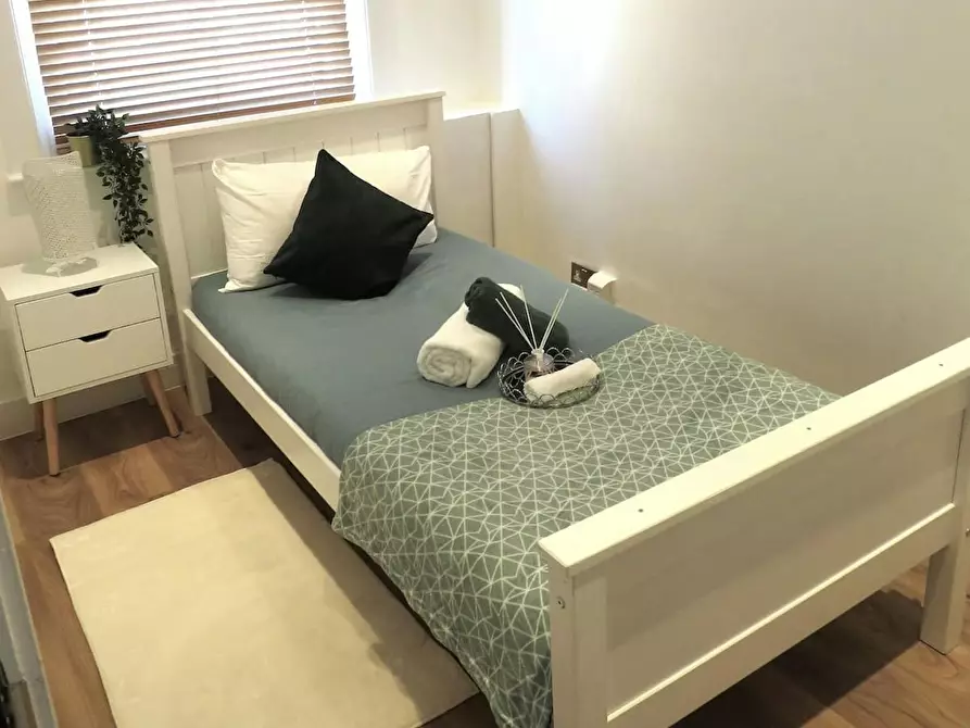 Immagine 6 di Casa indipendente in affitto  in New Town Street a 