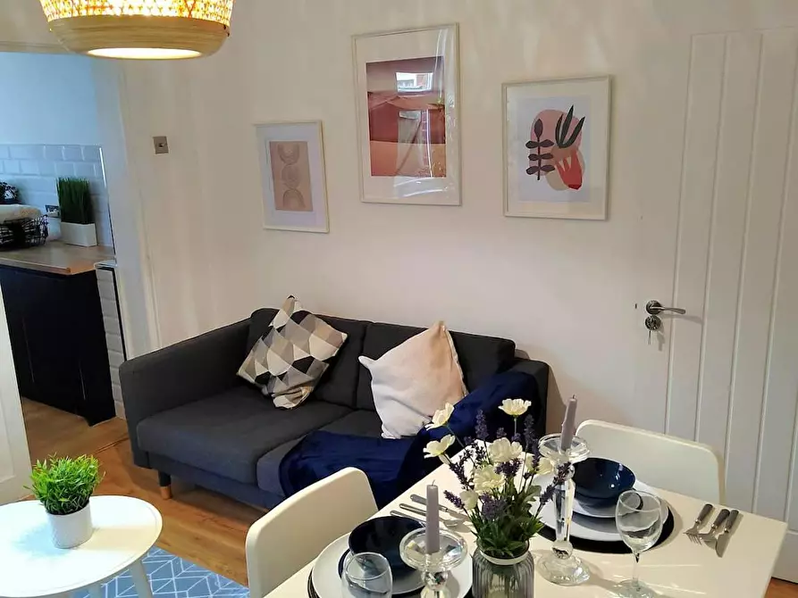 Immagine 8 di Casa indipendente in affitto  in New Town Street a 