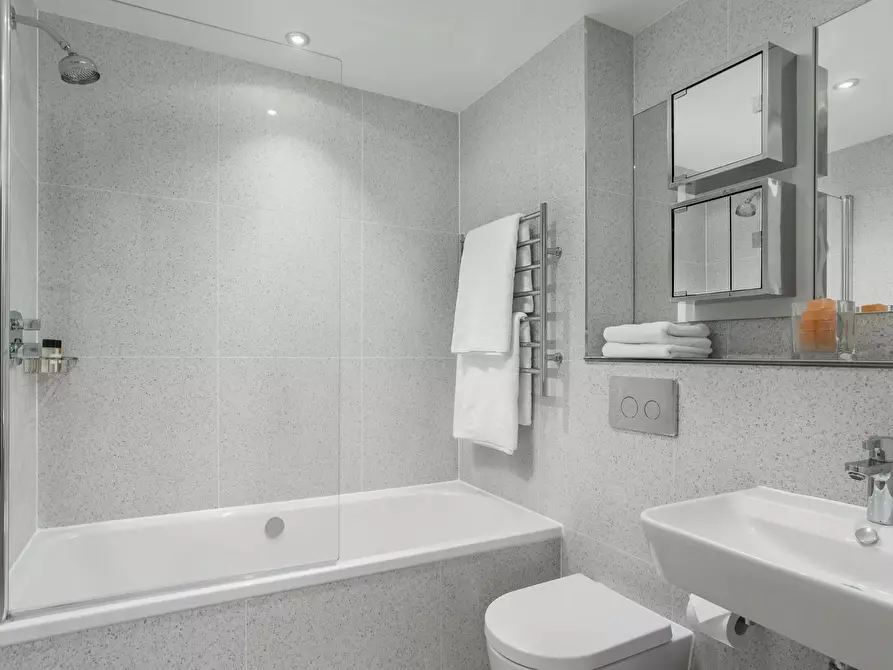 Immagine 3 di Appartamento in affitto  in Queen Square a Brighton