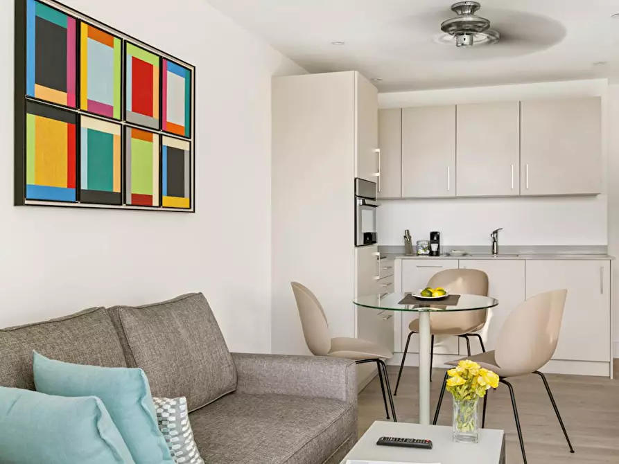 Immagine 4 di Appartamento in affitto  in Queen Square a Brighton