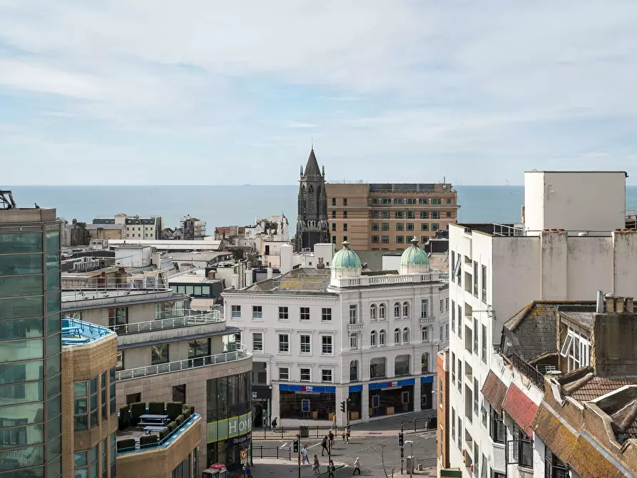 Immagine 4 di Appartamento in affitto  in Queen Square a Brighton