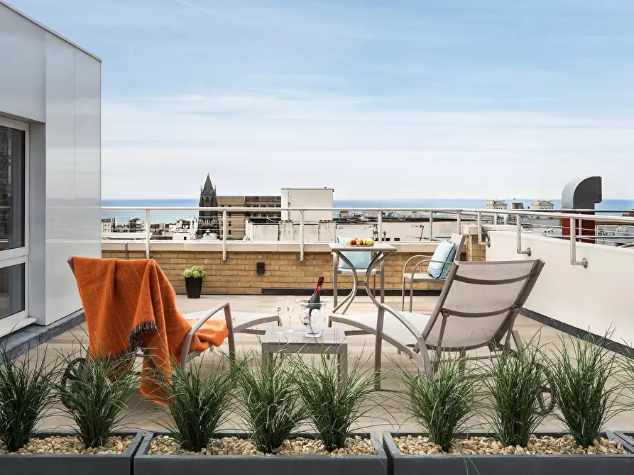 Immagine 8 di Appartamento in affitto  in Queen Square a Brighton