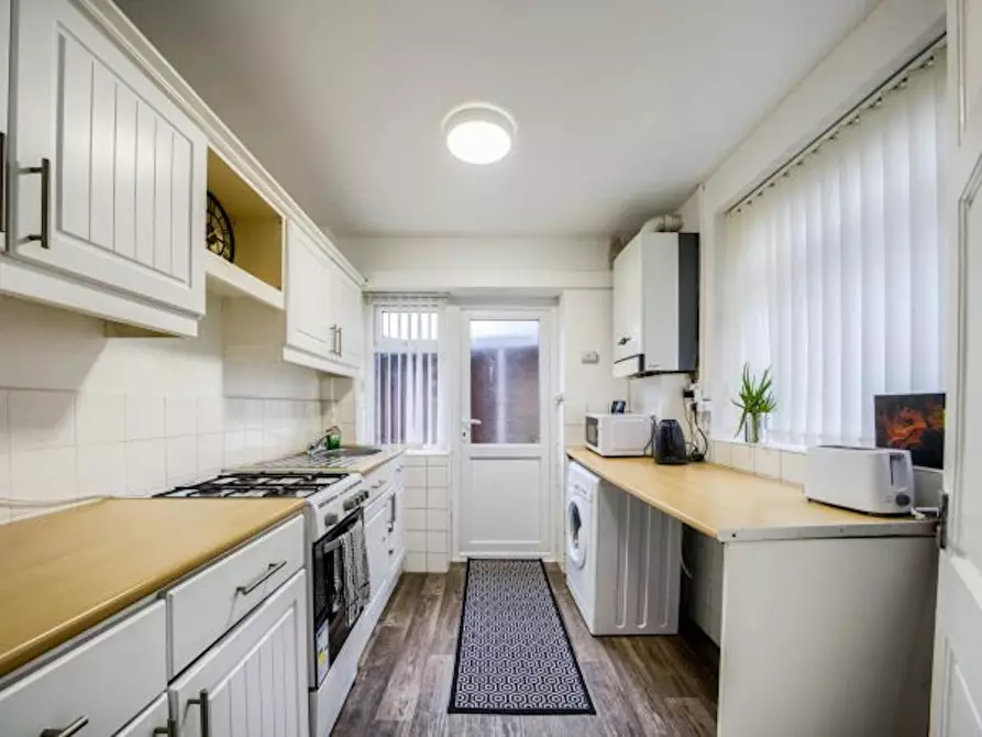 Immagine 5 di Casa indipendente in affitto  in Hen Lane a 