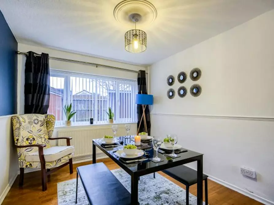 Immagine 4 di Casa indipendente in affitto  in Hen Lane a 